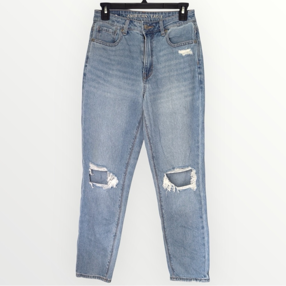 American Eagle Short Ankle High Rise Distressed Ripped Mom Jeans Size 2 Short